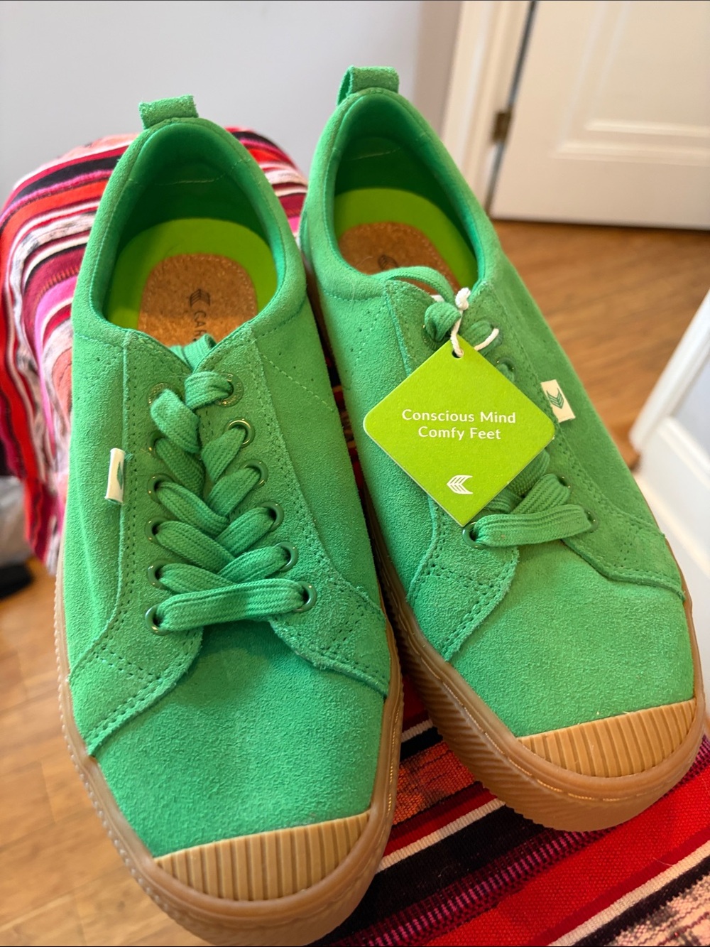 Suede Cariuma Casual Sneakers - Comfortable Everyday Shoes NWT